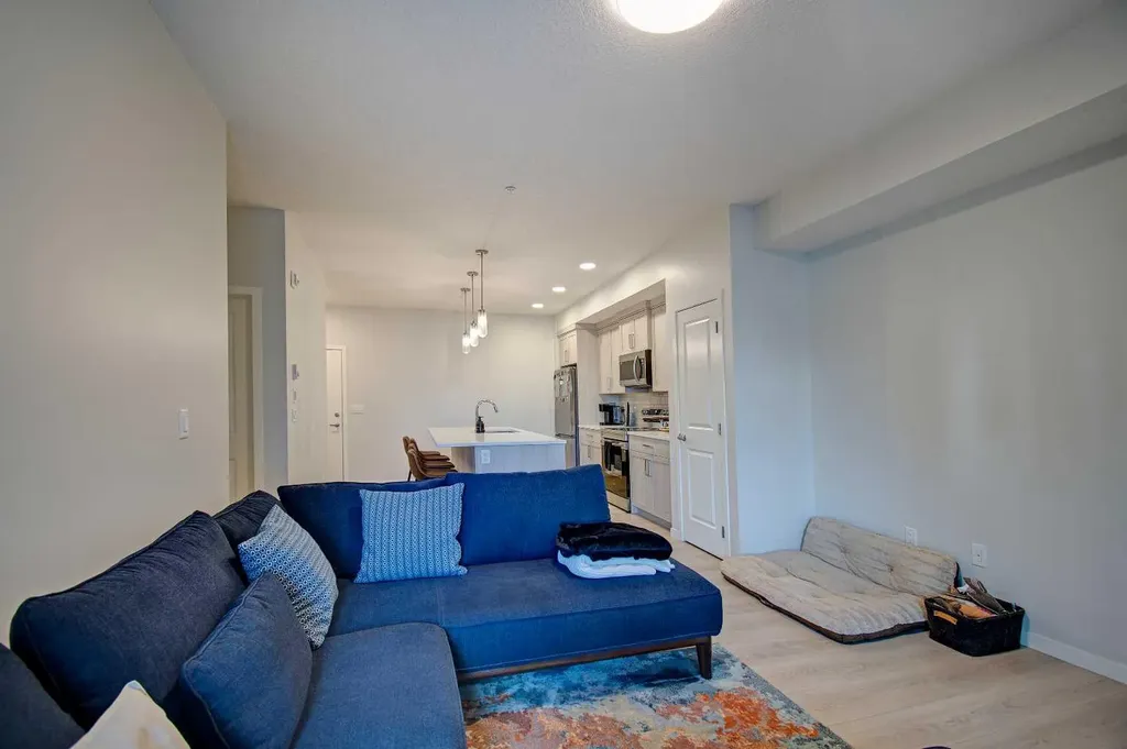 20295 Seton Way SE Calgary AB T3M 3Y9