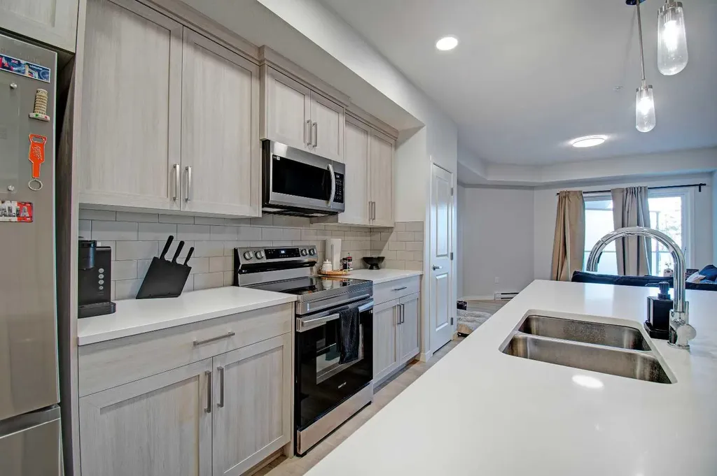 20295 Seton Way SE Calgary AB T3M 3Y9