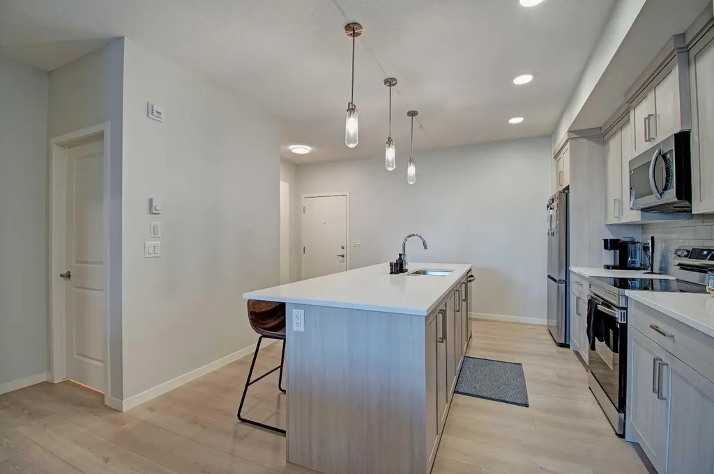 20295 Seton Way SE Calgary AB T3M 3Y9