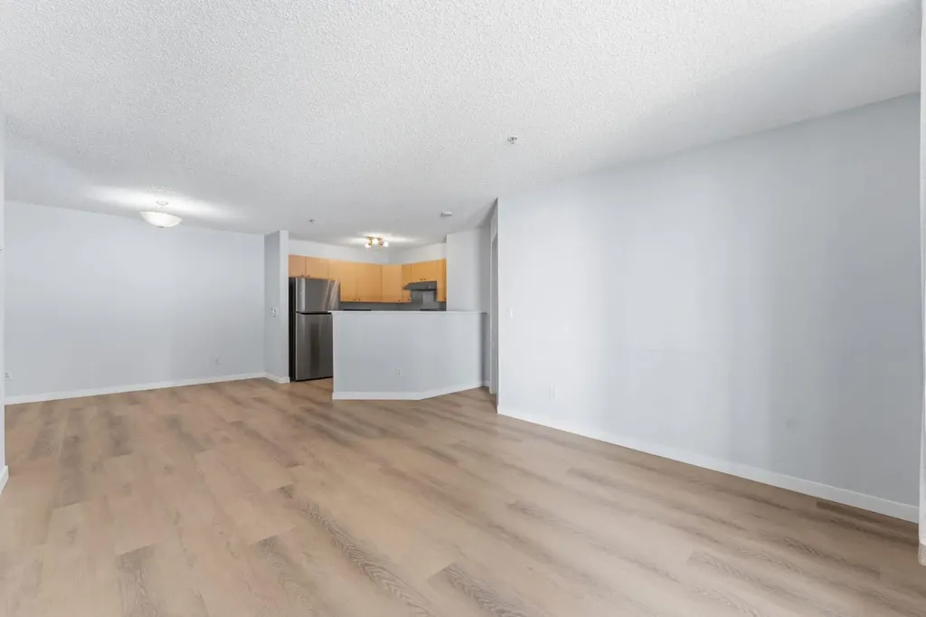 4975 130 Avenue SE Calgary AB T2Z 4P2