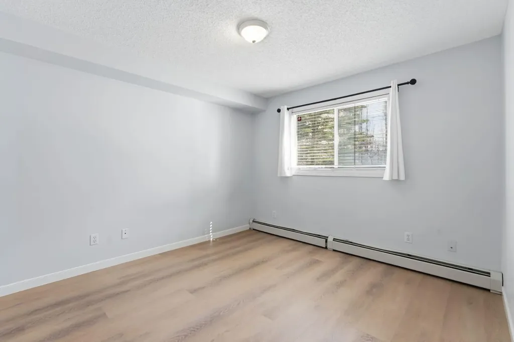 4975 130 Avenue SE Calgary AB T2Z 4P2