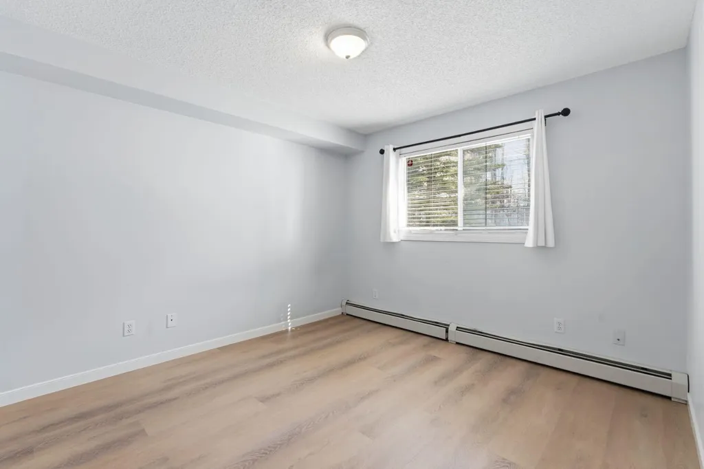 4975 130 Avenue SE Calgary AB T2Z 4P2