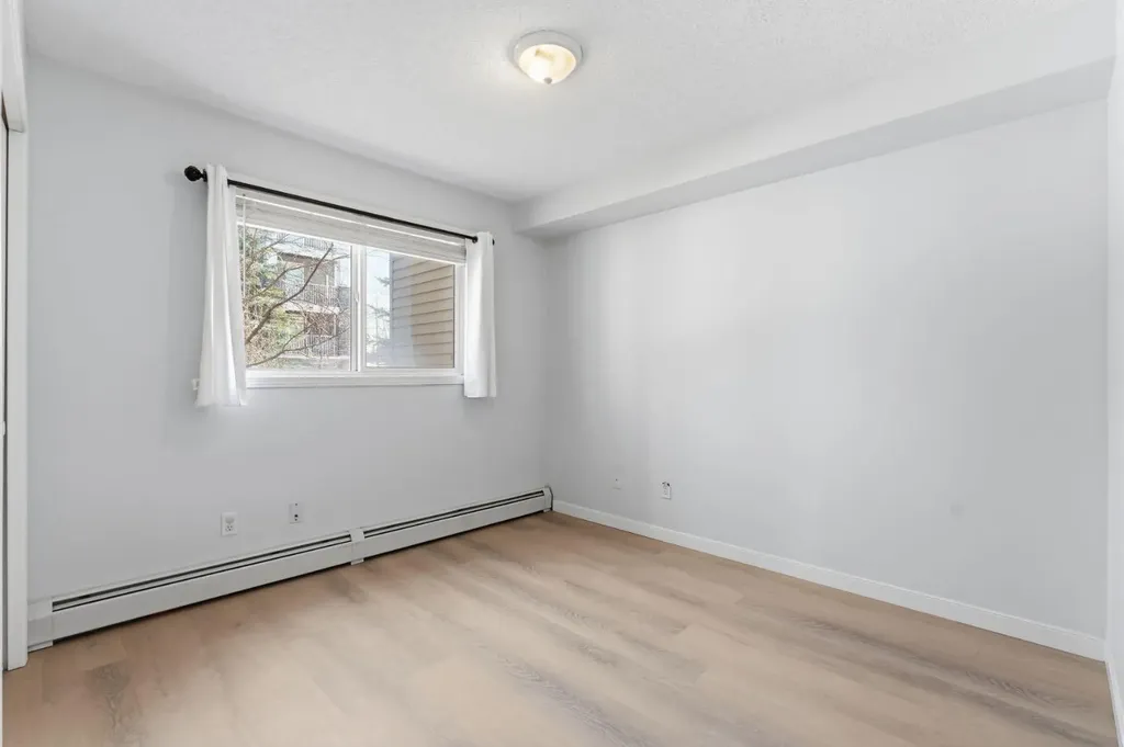4975 130 Avenue SE Calgary AB T2Z 4P2