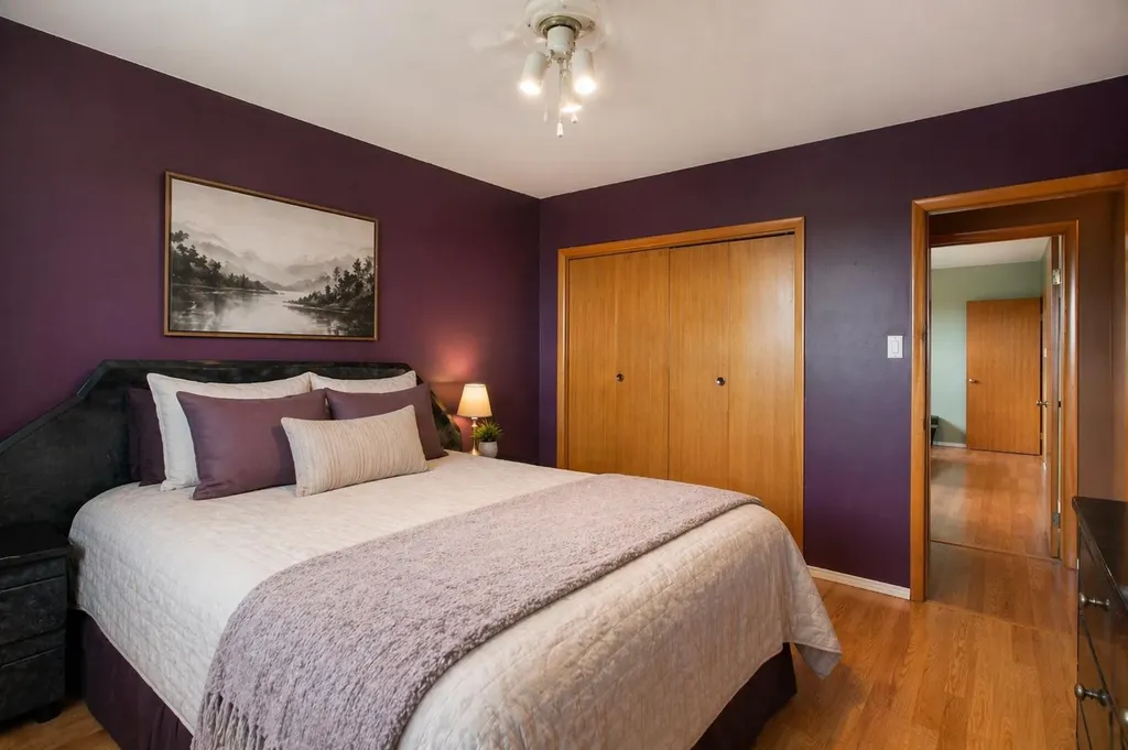 3002 10 Street Didsbury AB T3R 0T2