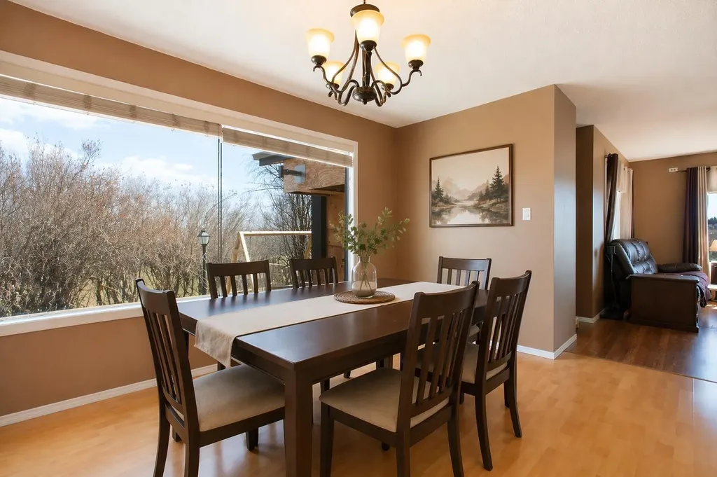 3002 10 Street Didsbury AB T3R 0T2