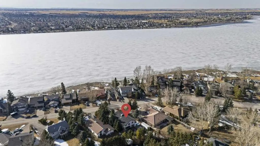 764 East Chestermere Drive Chestermere AB T1X 1A6