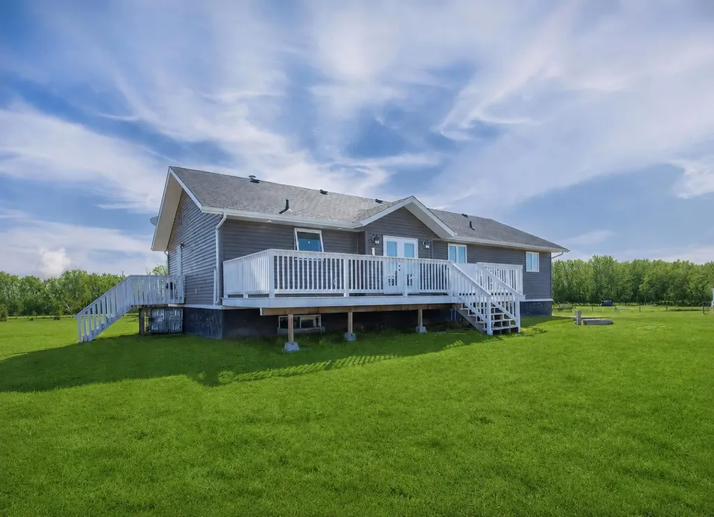 64060 Twp Road 442 Rural Wainwright No. 61 M.d. Of AB T9W 1W1