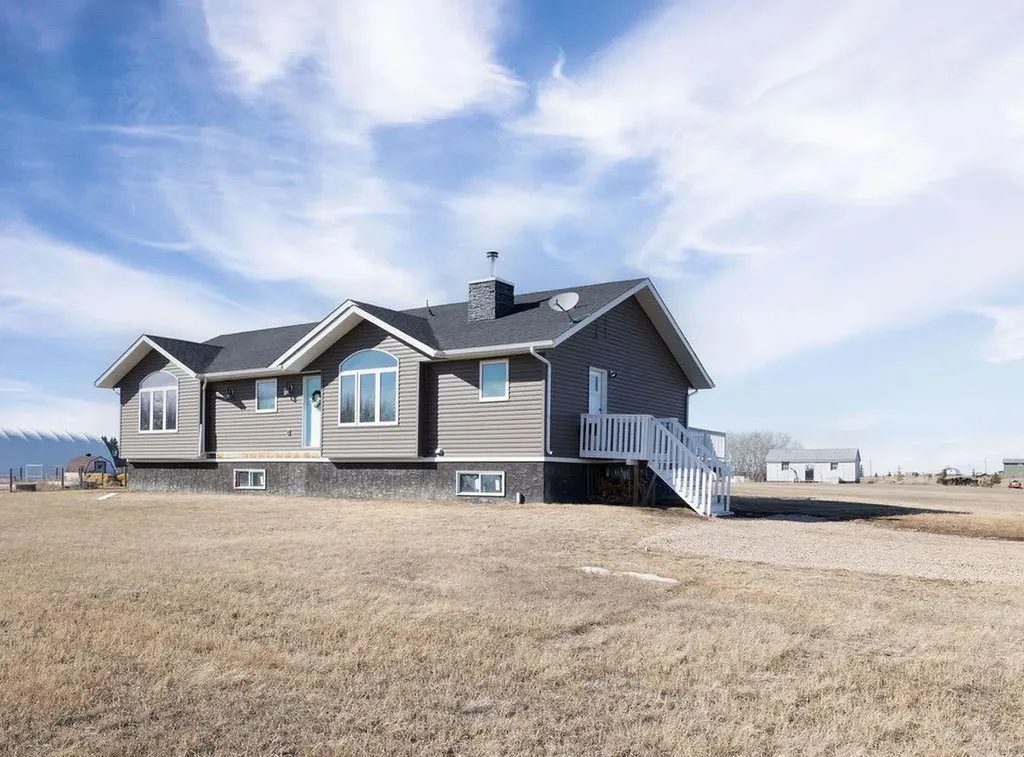 64060 Twp Road 442 Rural Wainwright No. 61 M.d. Of AB T9W 1W1