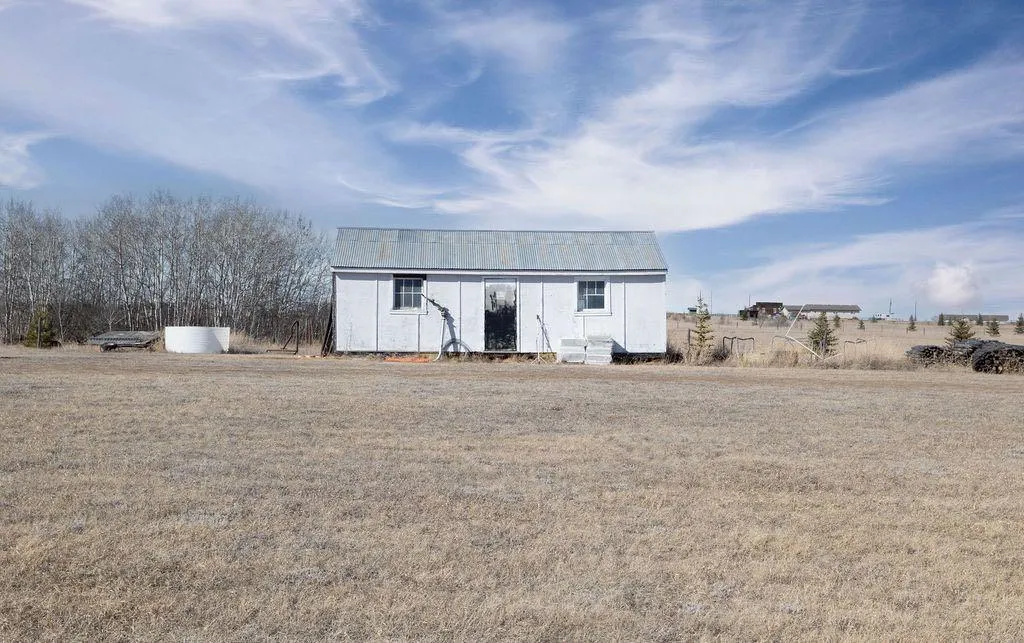 64060 Twp Road 442 Rural Wainwright No. 61 M.d. Of AB T9W 1W1