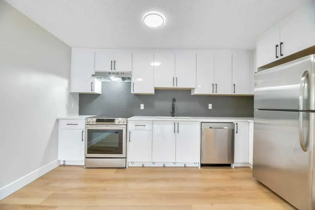 75 Templemont Way NE Calgary AB T1Y 5K8