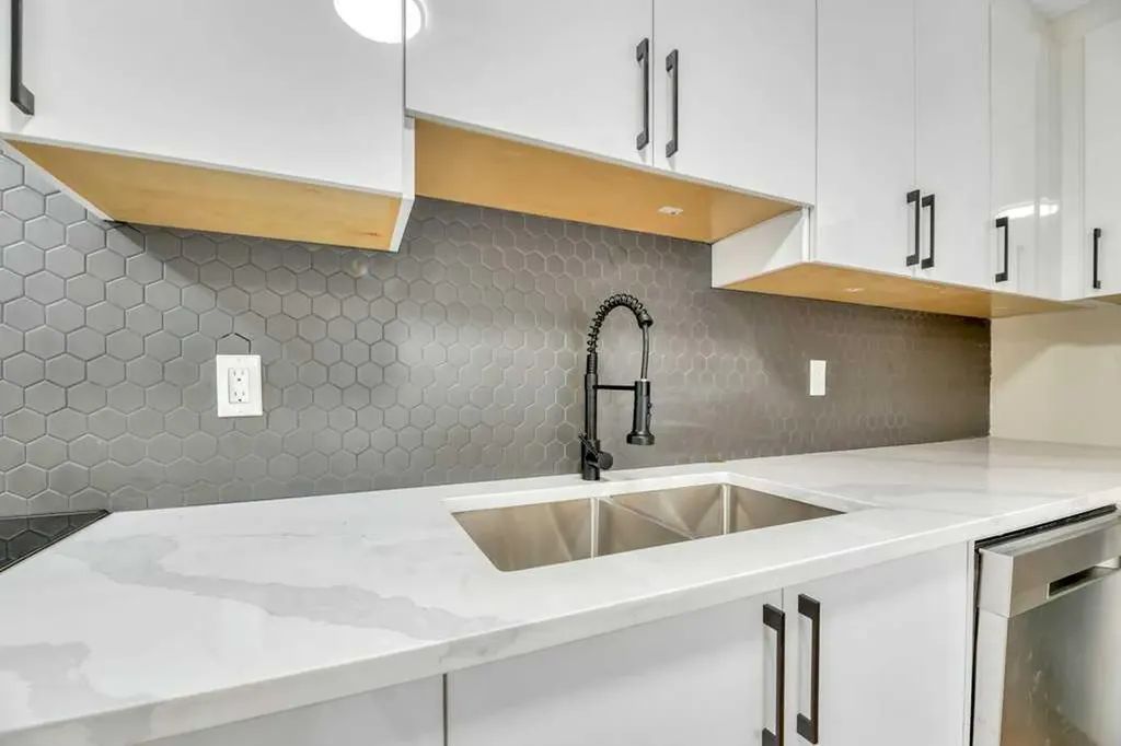75 Templemont Way NE Calgary AB T1Y 5K8
