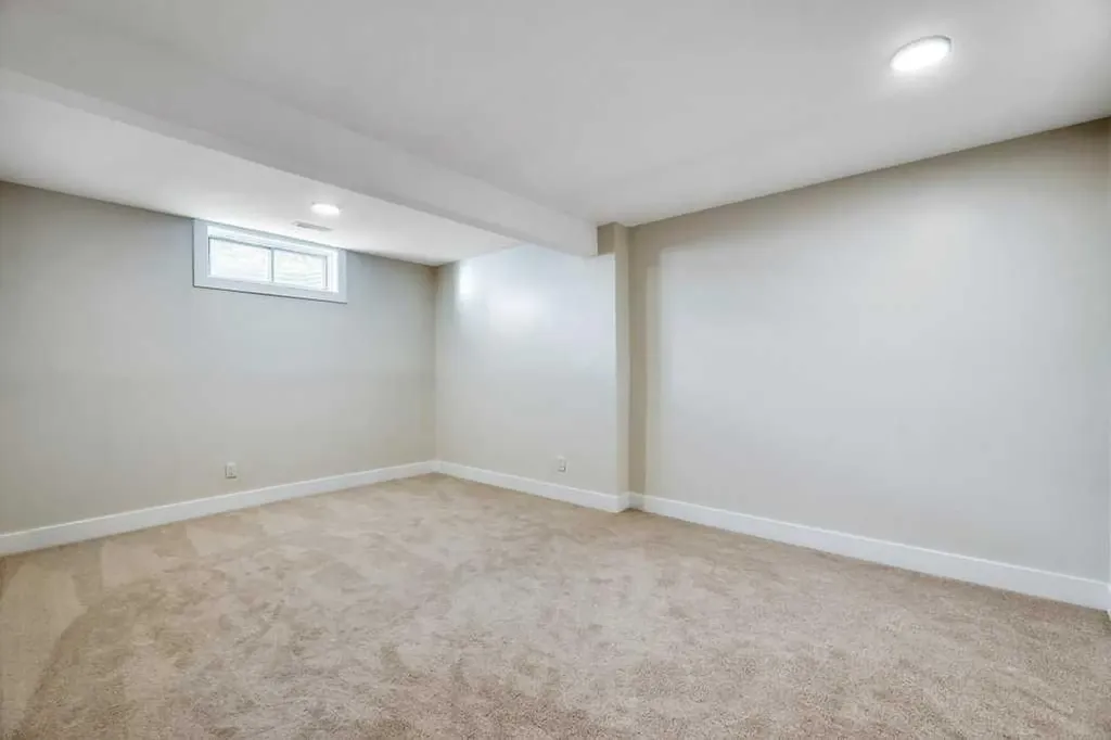 75 Templemont Way NE Calgary AB T1Y 5K8