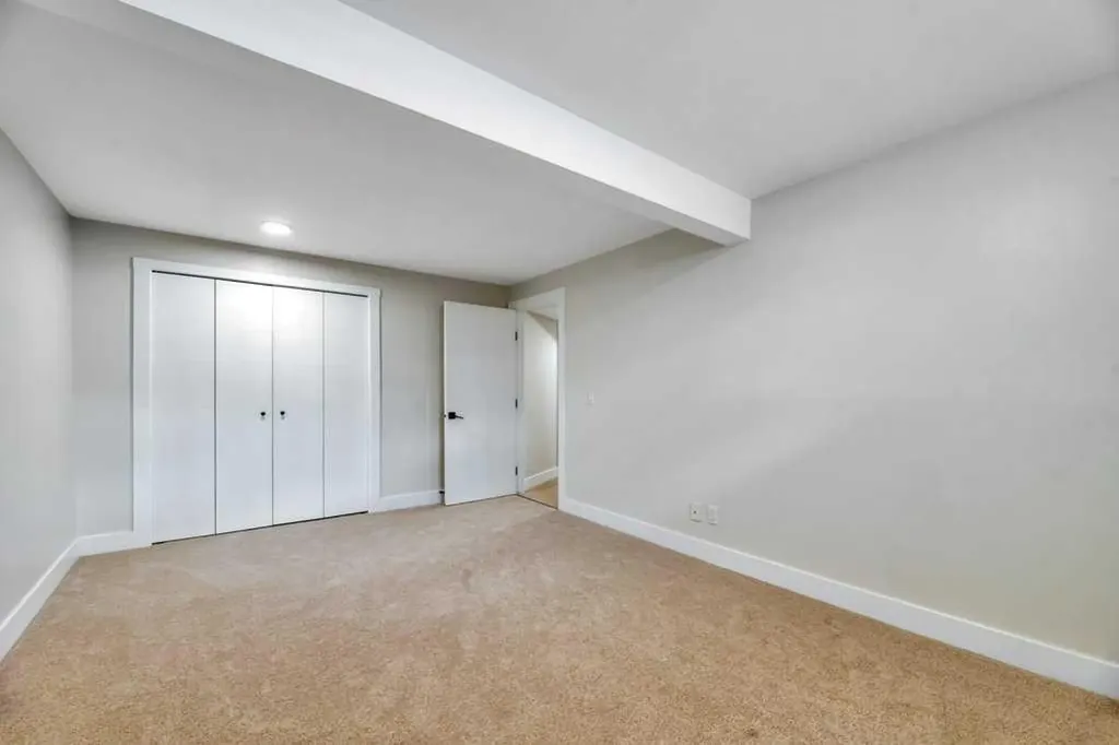 75 Templemont Way NE Calgary AB T1Y 5K8