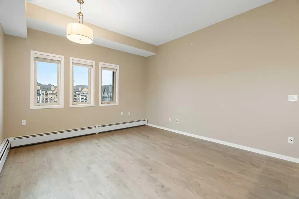 30 Mahogany Mews SE Calgary AB T3M 3H4