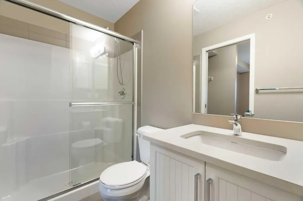 30 Mahogany Mews SE Calgary AB T3M 3H4