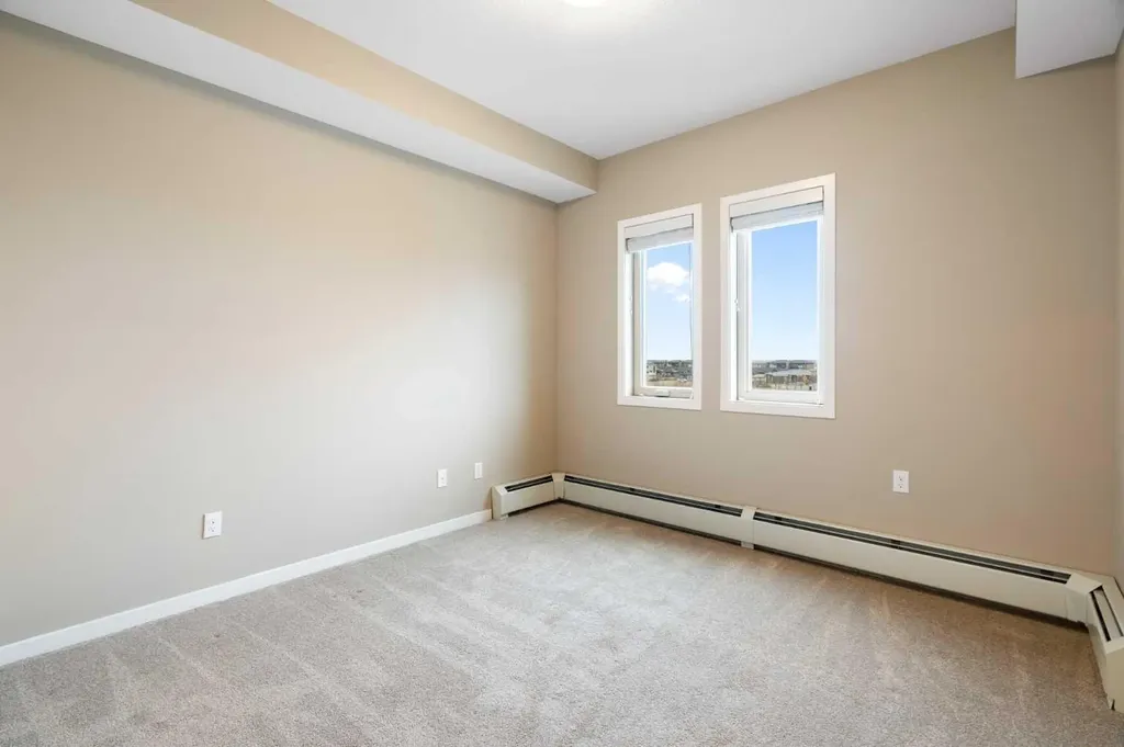 30 Mahogany Mews SE Calgary AB T3M 3H4
