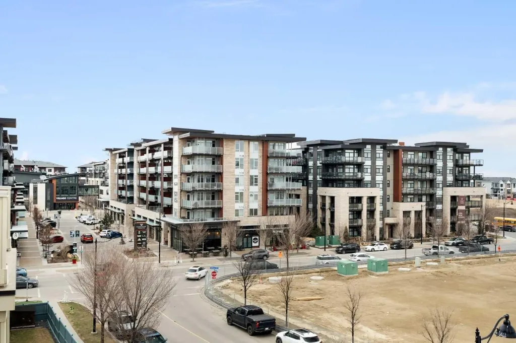30 Mahogany Mews SE Calgary AB T3M 3H4