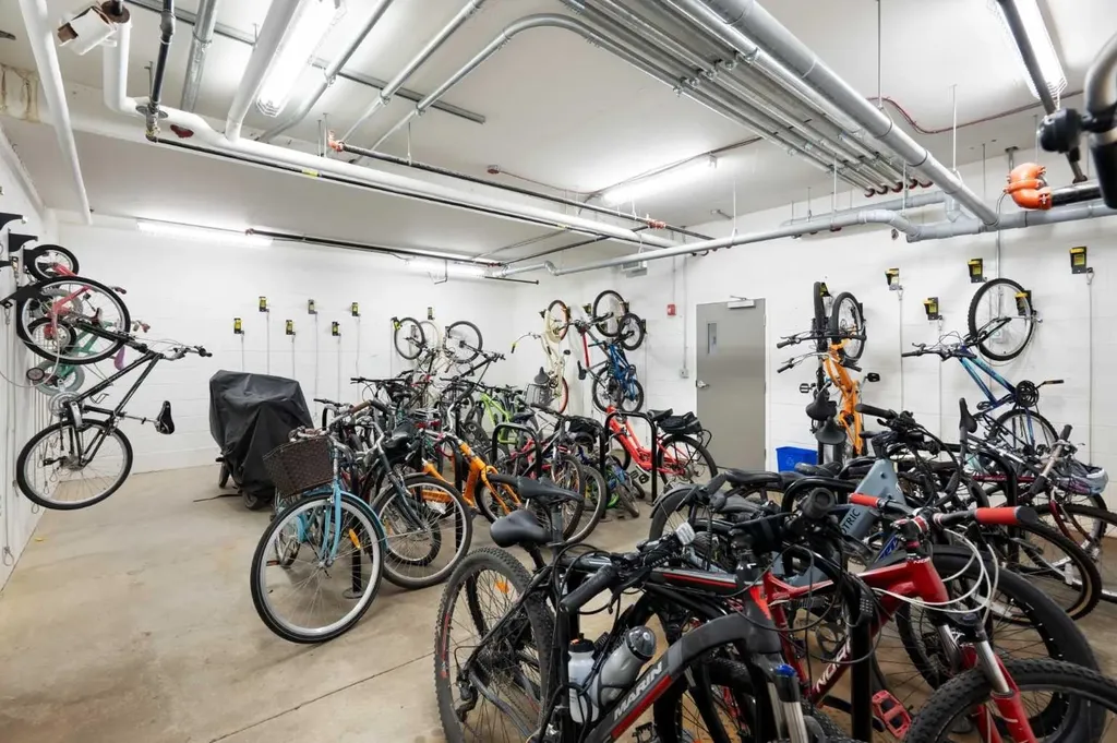 30 Mahogany Mews SE Calgary AB T3M 3H4