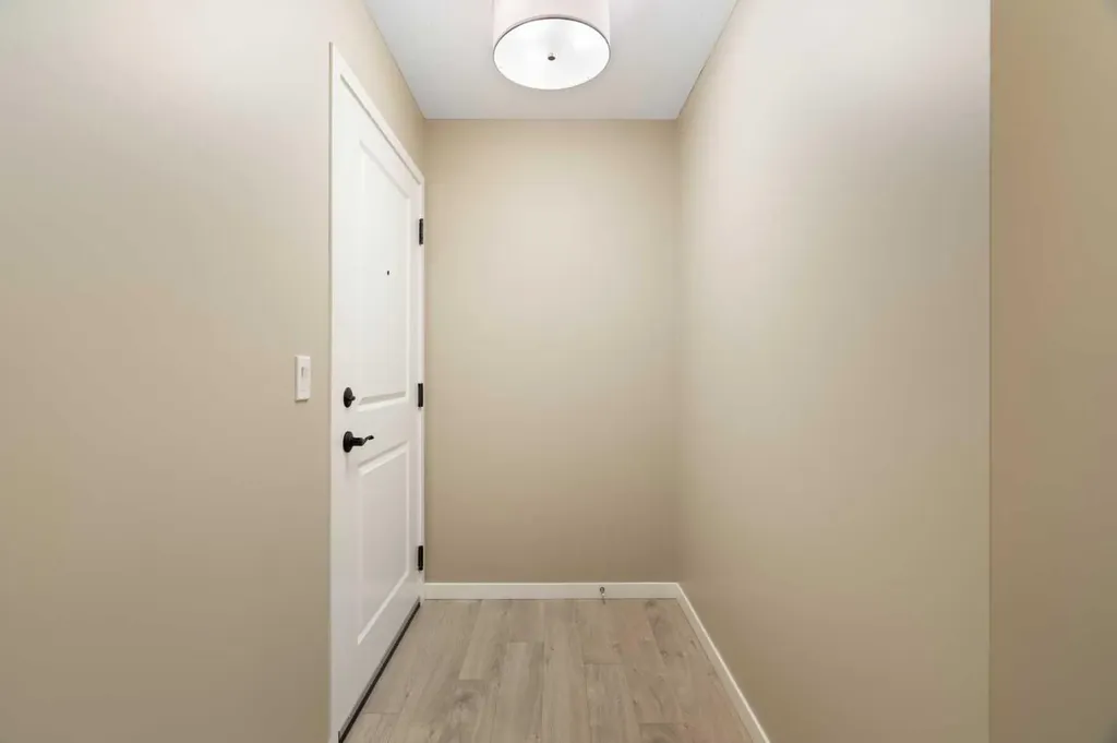 30 Mahogany Mews SE Calgary AB T3M 3H4