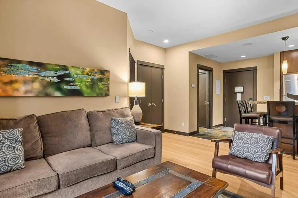 1818 Mountain Avenue Canmore AB T1W3M3