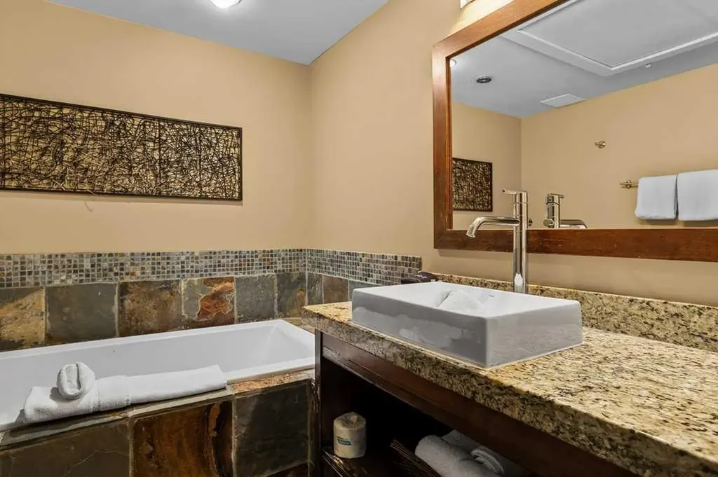 1818 Mountain Avenue Canmore AB T1W3M3