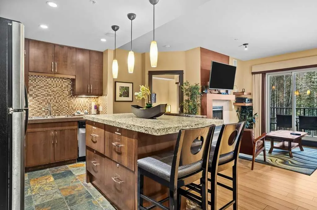 1818 Mountain Avenue Canmore AB T1W3M3