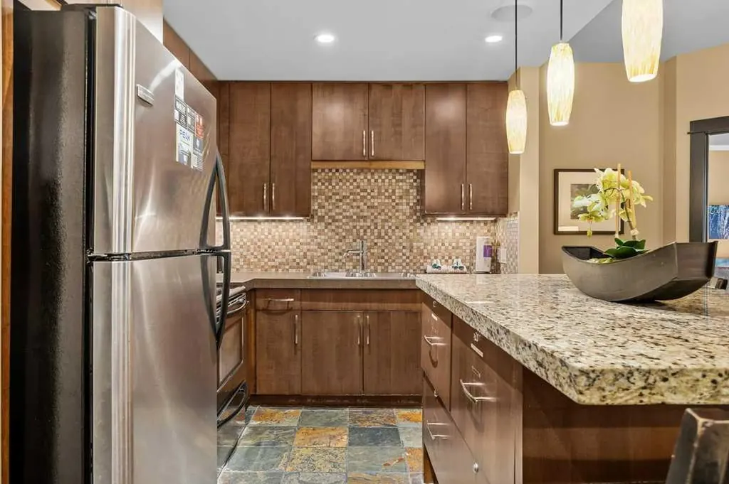 1818 Mountain Avenue Canmore AB T1W3M3