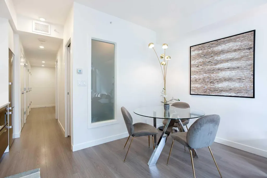 138 Waterfront Court SW Calgary AB T2P 1L1