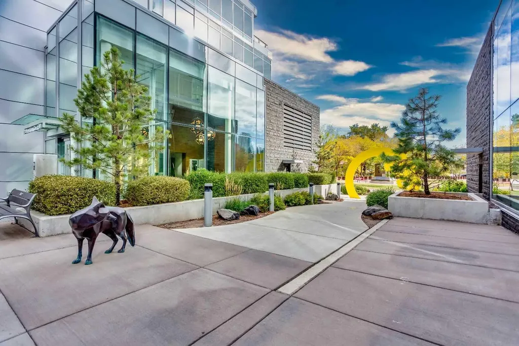 138 Waterfront Court SW Calgary AB T2P 1L1