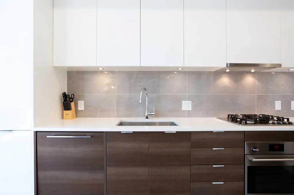 138 Waterfront Court SW Calgary AB T2P 1L1