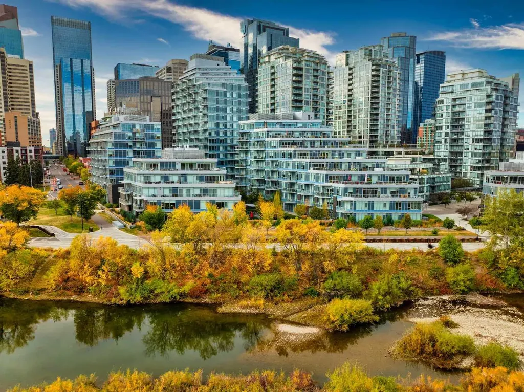 138 Waterfront Court SW Calgary AB T2P 1L1