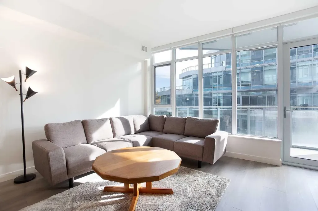 138 Waterfront Court SW Calgary AB T2P 1L1