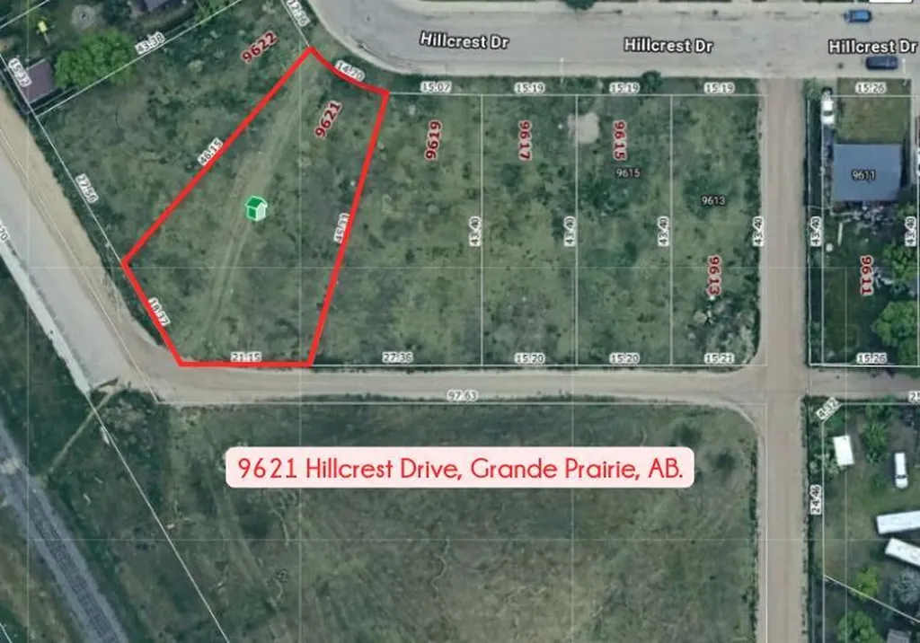 9621 Hillcrest Drive Grande Prairie AB T8V 1A6