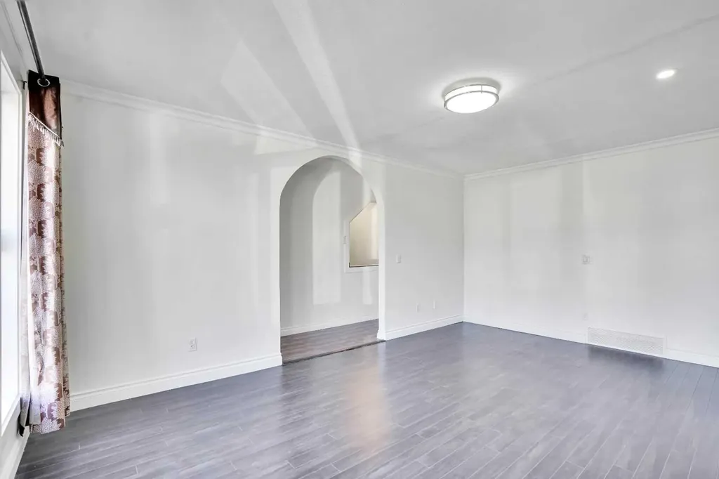 26 Falmead Bay NE Calgary AB T3j 1H2