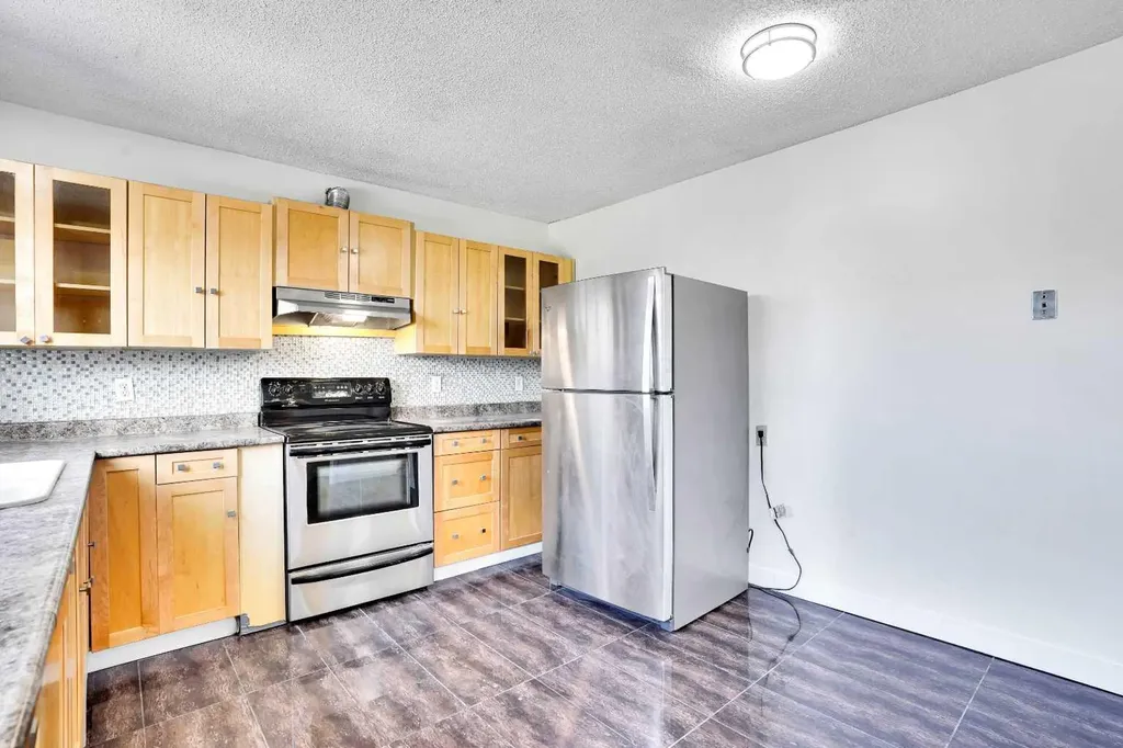 26 Falmead Bay NE Calgary AB T3j 1H2