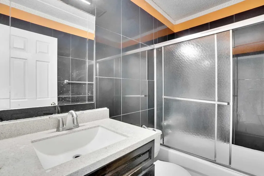 26 Falmead Bay NE Calgary AB T3j 1H2