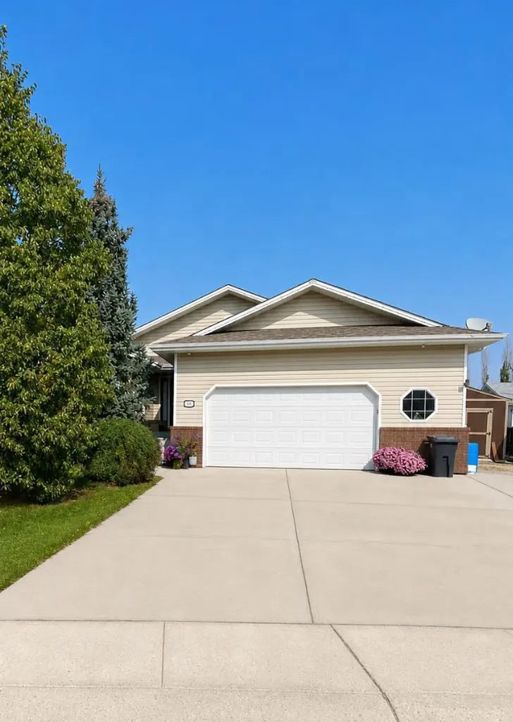 5508 49 Avenue Alix AB T0C 0B0