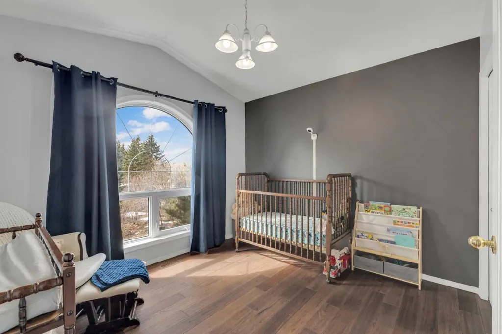 5508 49 Avenue Alix AB T0C 0B0