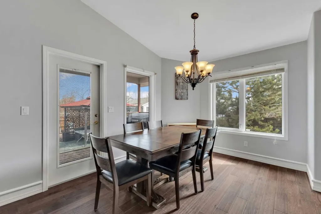 5508 49 Avenue Alix AB T0C 0B0
