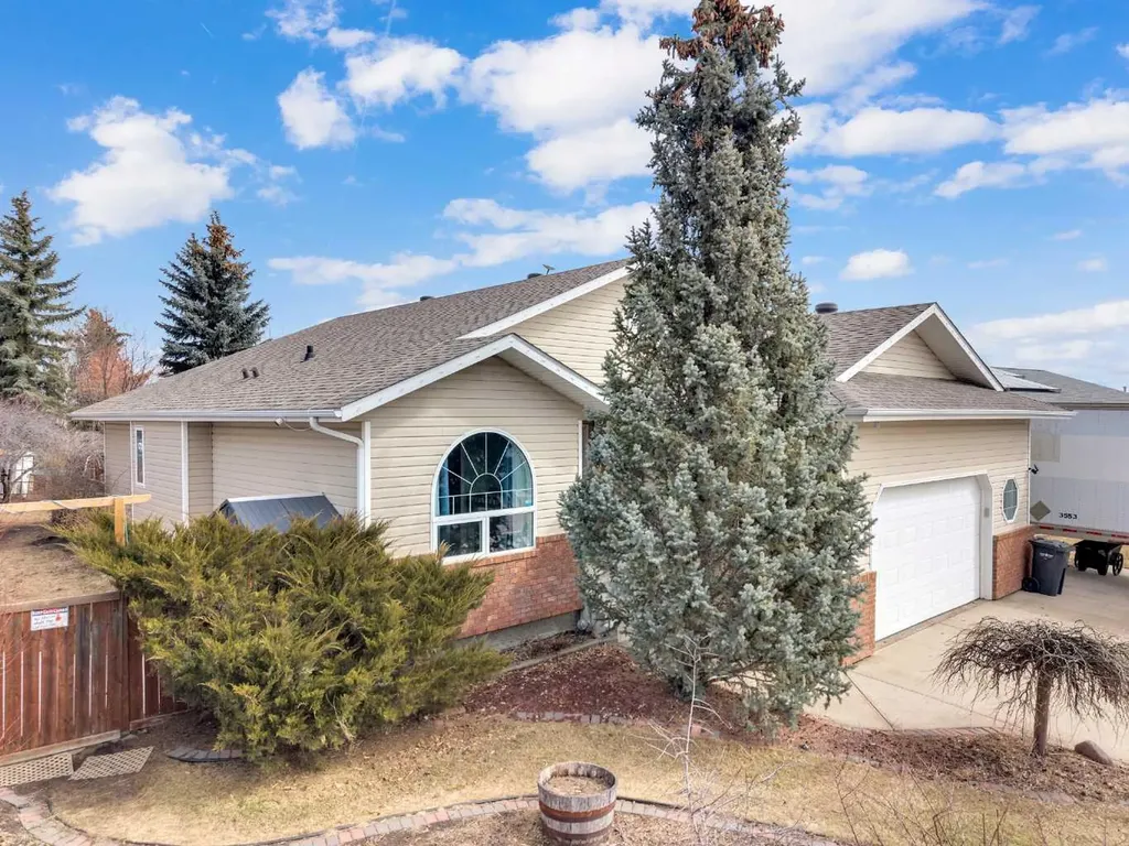 5508 49 Avenue Alix AB T0C 0B0
