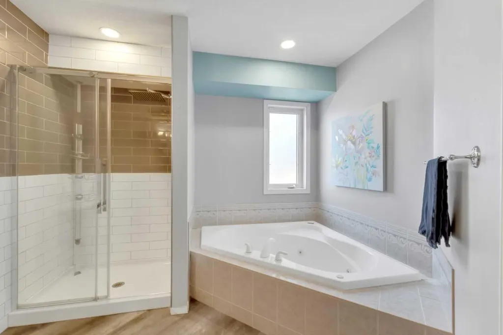 5508 49 Avenue Alix AB T0C 0B0