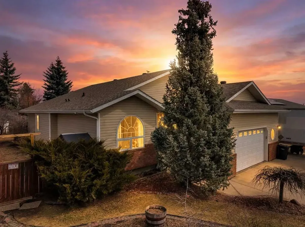 5508 49 Avenue Alix AB T0C 0B0
