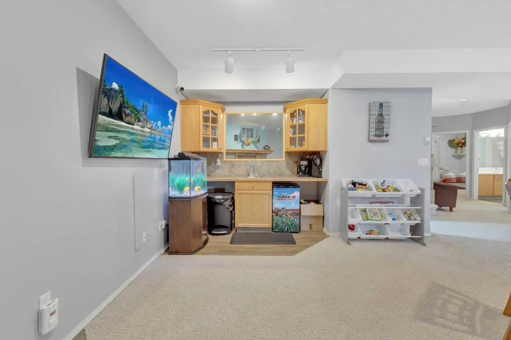 5508 49 Avenue Alix AB T0C 0B0