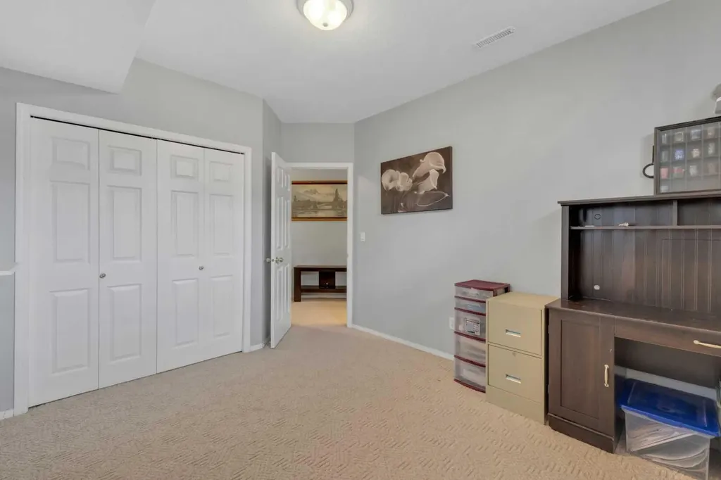 5508 49 Avenue Alix AB T0C 0B0