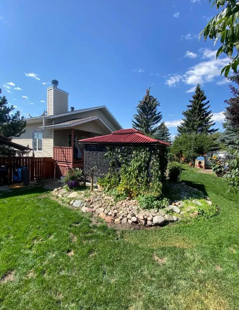5508 49 Avenue Alix AB T0C 0B0