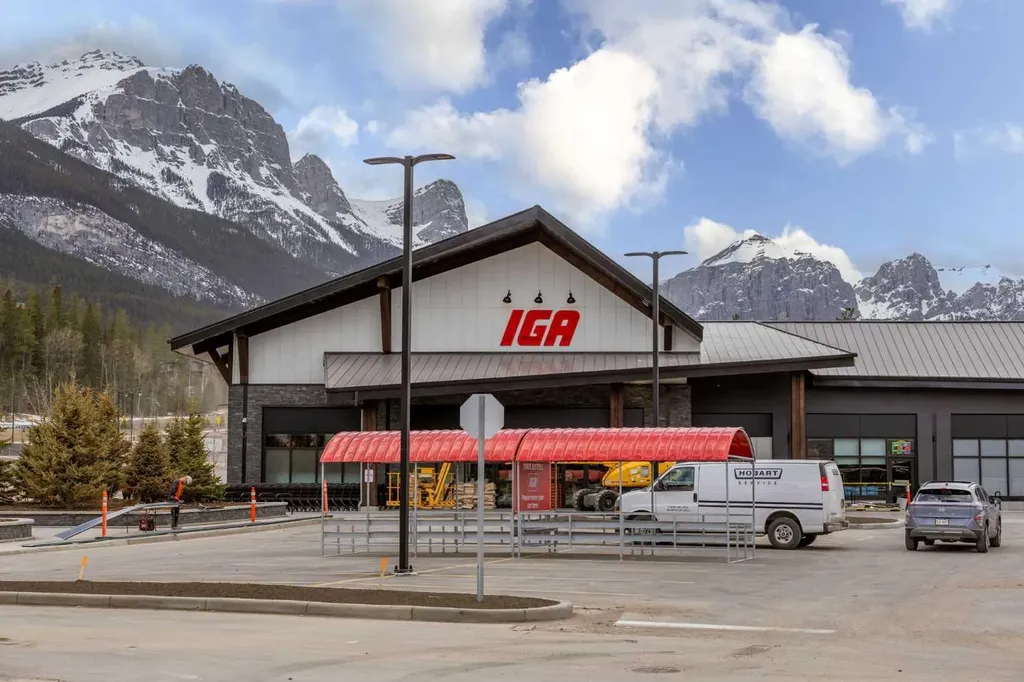 102 Stewart Creek Rise Canmore AB T1W 0K6
