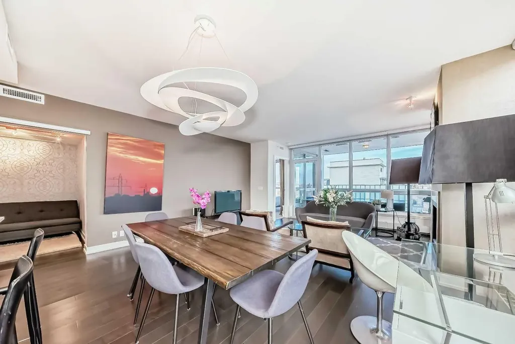 222 Riverfront Avenue SW Calgary AB T2P 0W3