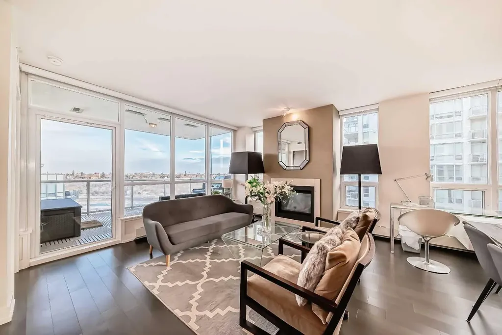 222 Riverfront Avenue SW Calgary AB T2P 0W3