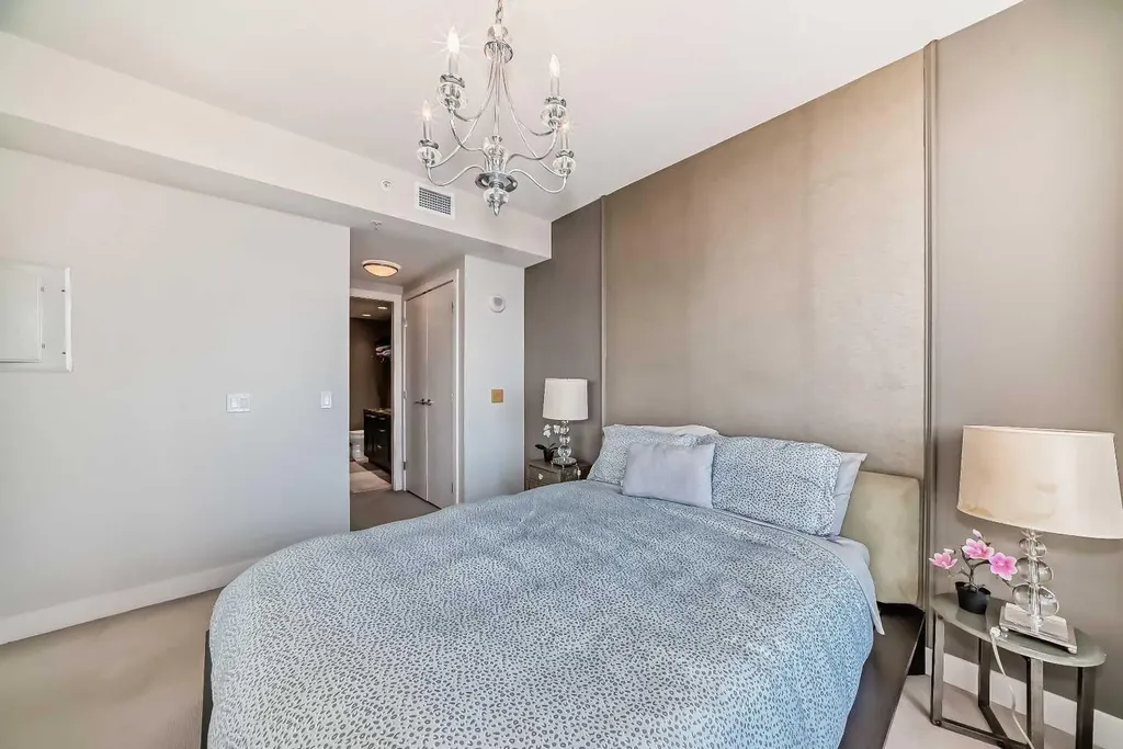 222 Riverfront Avenue SW Calgary AB T2P 0W3