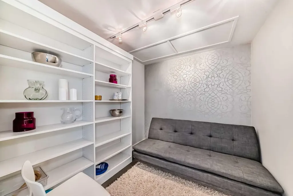 222 Riverfront Avenue SW Calgary AB T2P 0W3